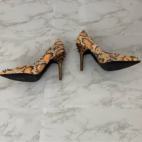 RACHEL Roy Miyang Snakeskin Leather Embellished Spiked Toe Stiletto Heeled Pumps - Picture 12 of 15